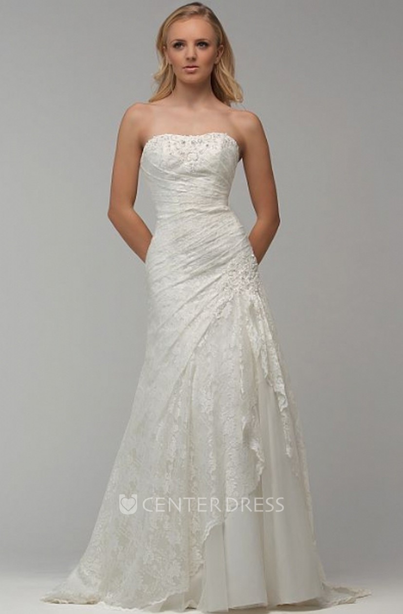 A Line Appliqued Sleeveless Strapless Maxi Lace Wedding Dress With