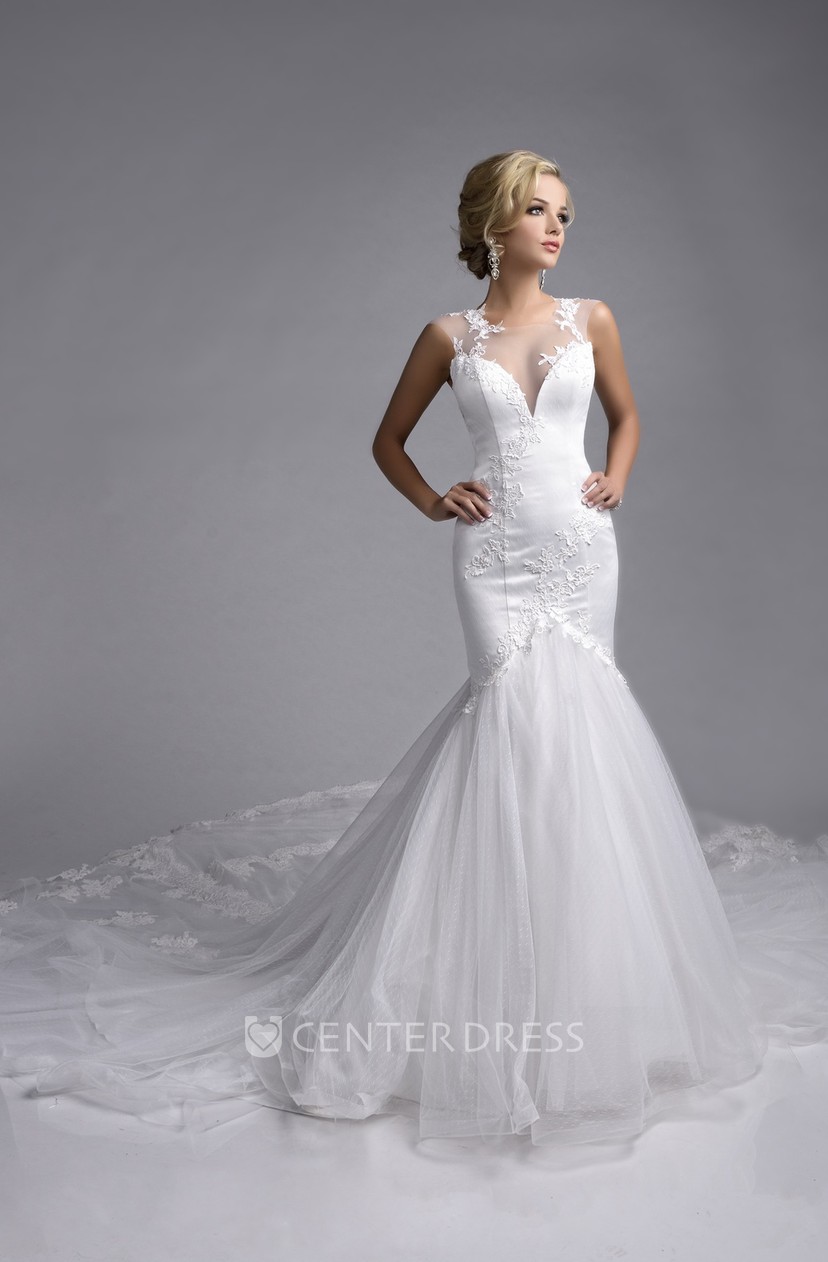 Sleeveless Lace Appliqued Tulle Mermaid Wedding Dress With