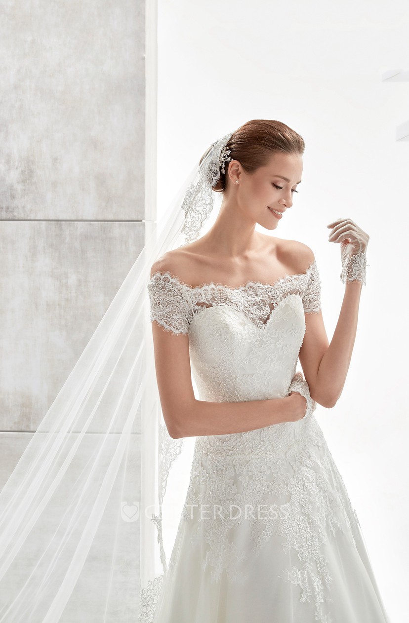Sweetheart Off Shoulder Draping Wedding Dress With Scalloped